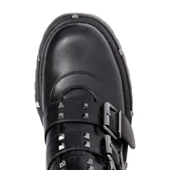 Bleeding Heart Buckle Boots (Black)